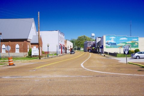 Sharon-Main-St-tn