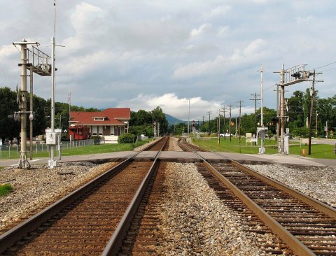 Spring-City-RR-tracks-tn1