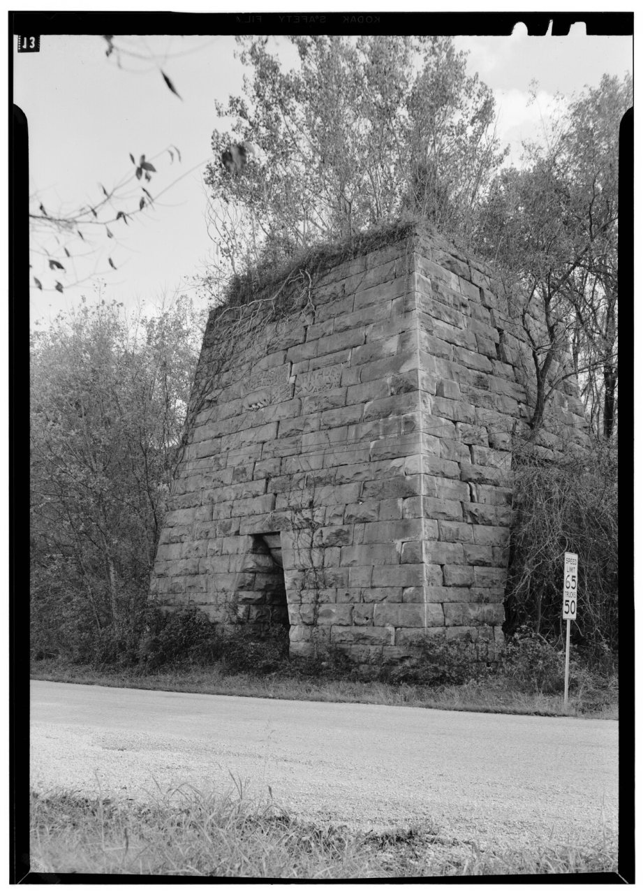 Historic American Buildings Survey, November, 1971 NORTH (FRONT) AND WEST (SIDE) ELEVATION FROM NORTHWEST. - Bear Sprin…