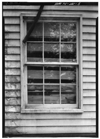 EXTERIOR WINDOW DETAIL - Dover Hotel, Petty Street