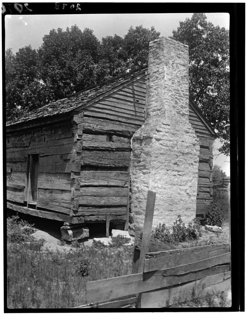 Historic American Buildings Survey, A.A. Gustafson, Photographer August, 1937 DETAIL OF CHIMNEY. - Early Log Cabin, Hoh…