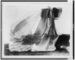 Intrepid aviator risks life to demonstrate feasibility of plane parachute