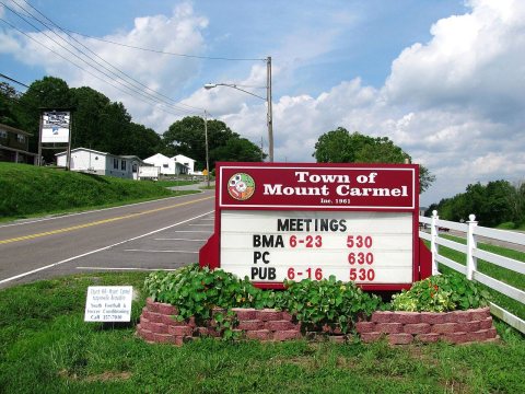 Mount-Carmel-welcome-sign-tn1