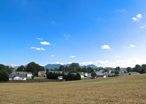 Plainview-houses-tn3