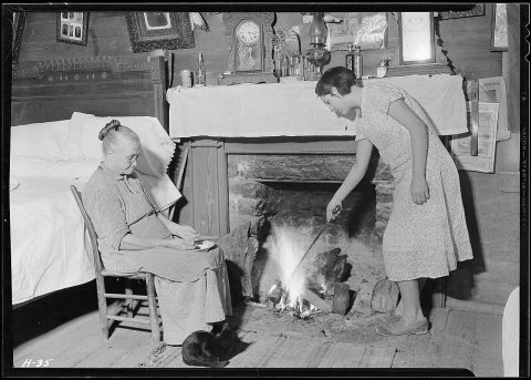 "Interior of the home of Harriet Hankins at the site of the planned community near Norris Dam. Harriet Hankins is 73 ye…