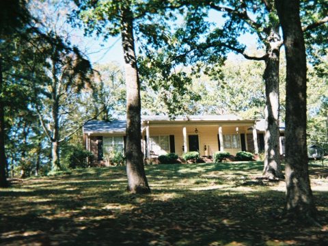 174 Mollie Dr