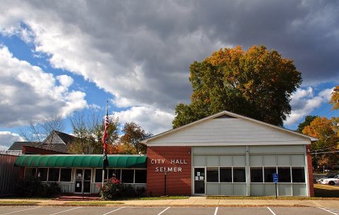 Selmer City Hall