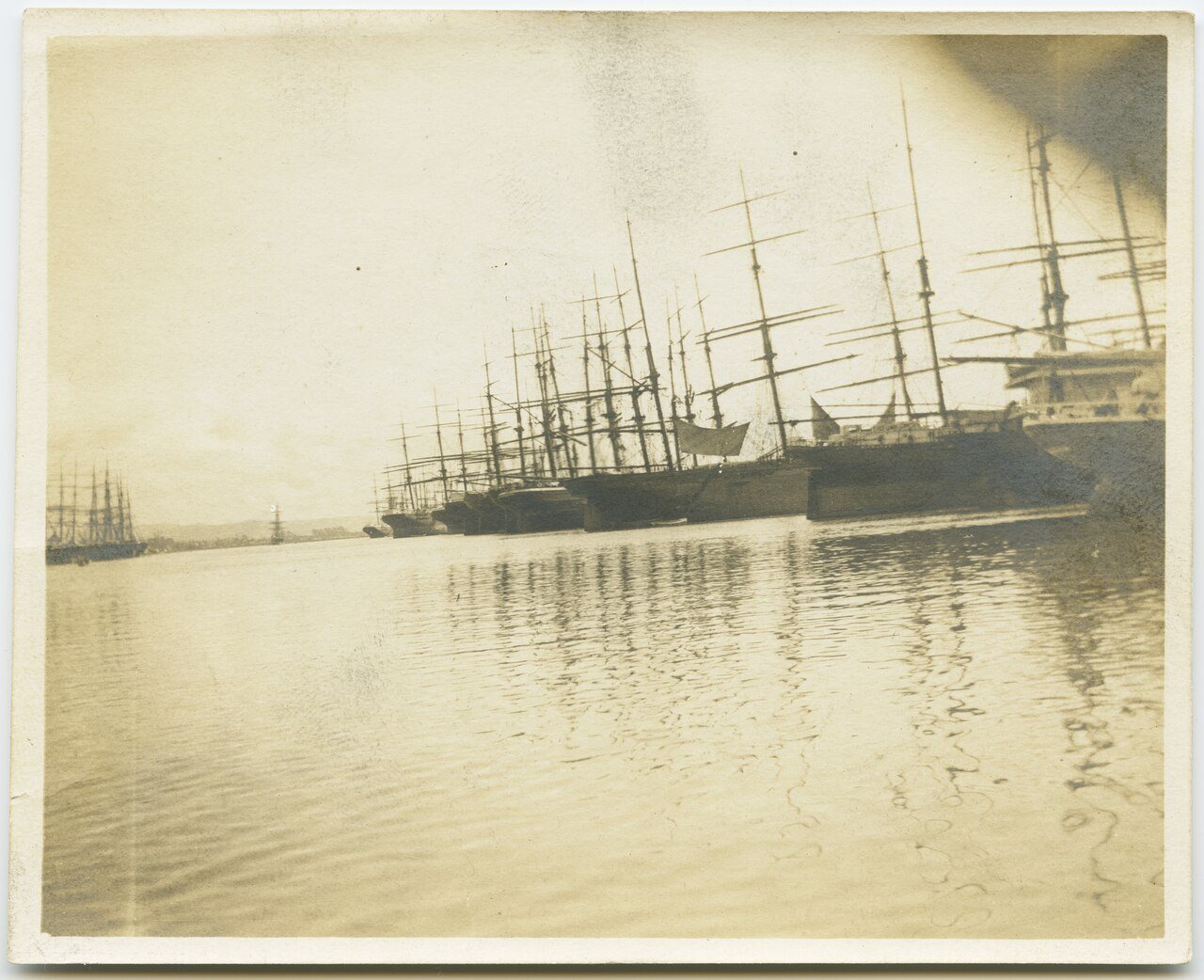 Nicholas Thayer (bark, ?m) with the Alaska Packers fleet, Oakland Harbor, Oakland, CA, 1901 Nov 30