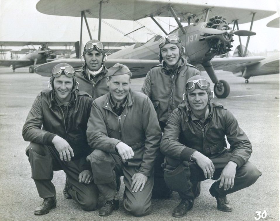 Robert Stephens along with other aviation cadets