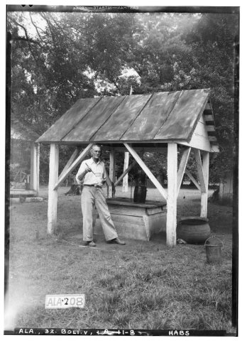 OLD WELL - Hill of Howth, County Road 19, Boligee, Greene County, AL HABS ALA,32-BOLI.V,1-8