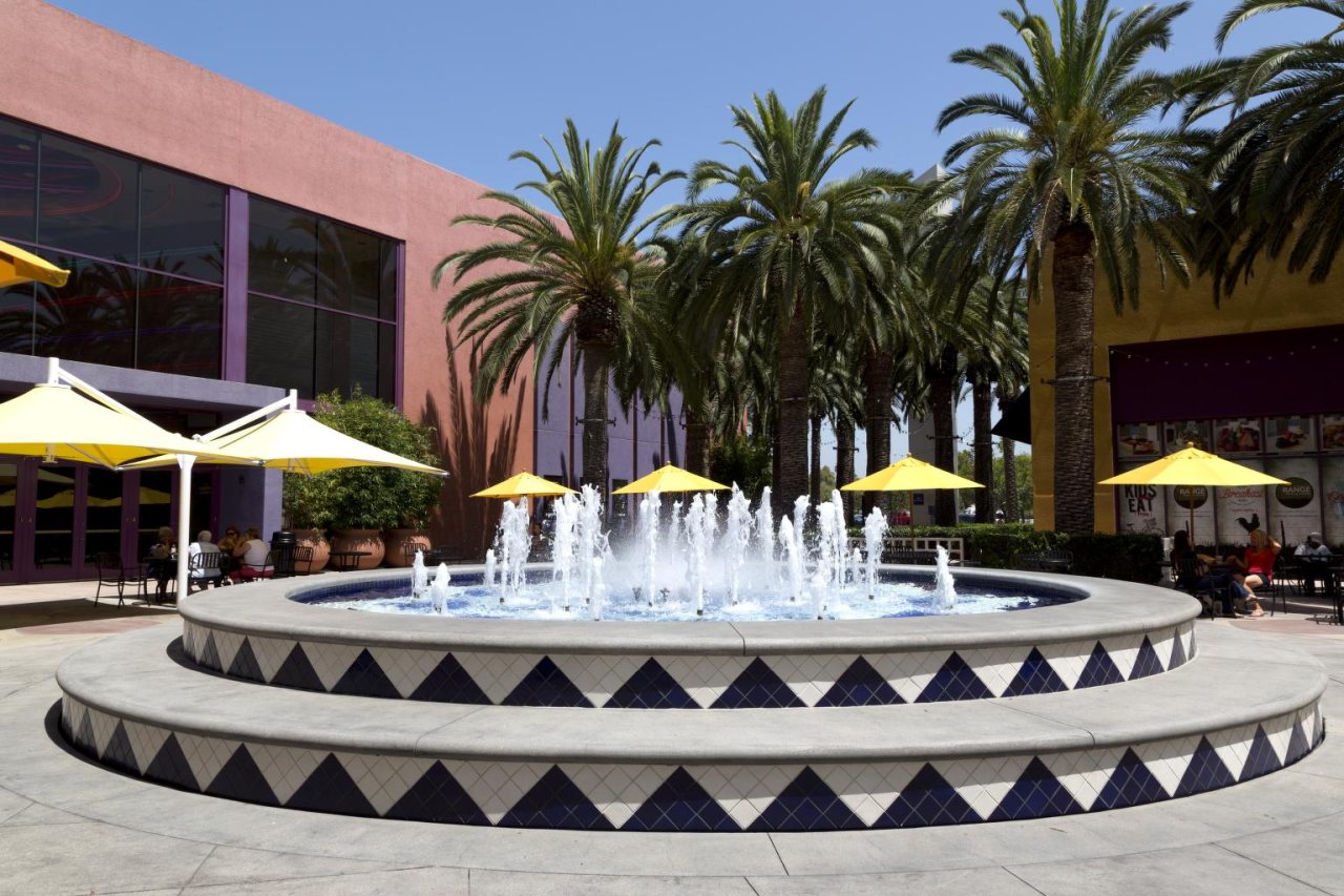 Fountain at shopping Center