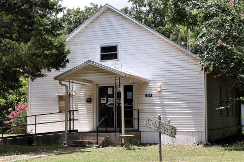 Carmine Texas City Hall 2019