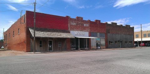 Aspermont South of Courthouse