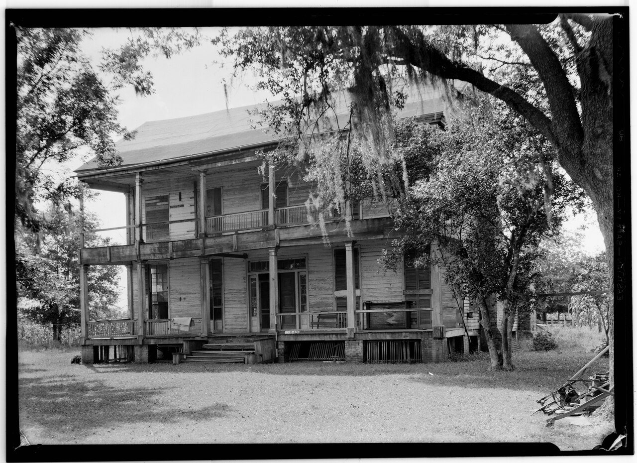 Historic American Buildings Survey, Harry L. Starnes, Photographer, August 6, 1936 FRONT AND NORTH SIDE ELEVATION. - Mc…