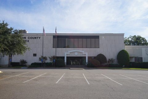 Athens October 2017 01 (Henderson County Annex)