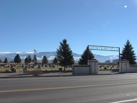 East at Centerfield Cemetery in Centerfield, Utah, Nov 15