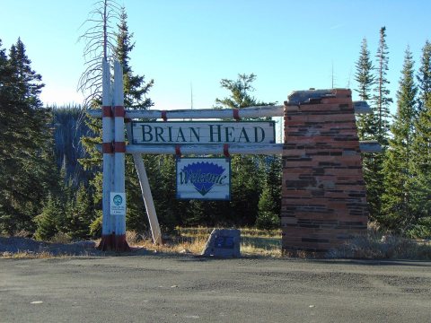Brian Head welcome sign, Oct 17