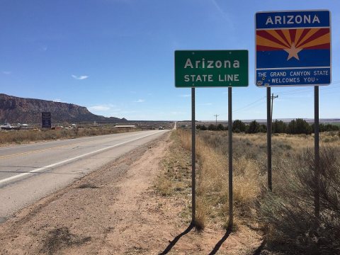 2016-03-20 12 21 31 "Welcome to Arizona" sign at the south end of Utah State Route 59 and the west end of Arizona State…