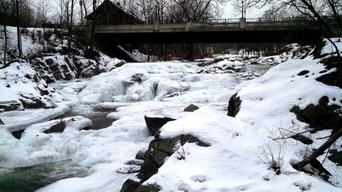 SR Falls 1-31-2014 3-10-09 PM