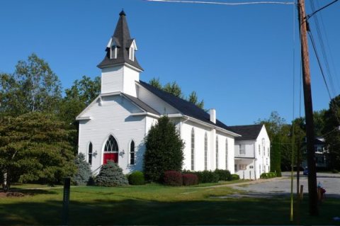 Round-Hill-United-Methodist-Church