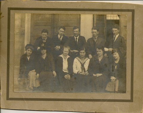 Narrows High School Class of 1916