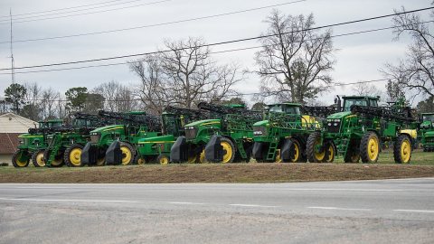 Farmers Welcome Trade Opportunities - Peanut Grower Rogers Farms (20151218-OC-LSC-0036)