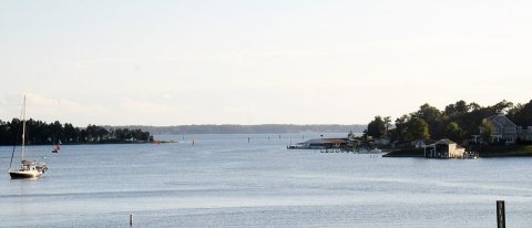 Carter's Creek from the Tides Inn, on the Rappahannock River, Irvington, Virginia - panoramio (1)