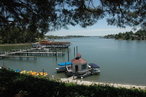 Tides Inn, Carter's Creek