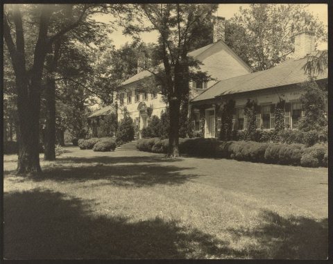 "Chatham," Colonel Daniel Bradford Devore house, 120 Chatham Lane, Fredericksburg, Stafford County, Virginia. West gard…