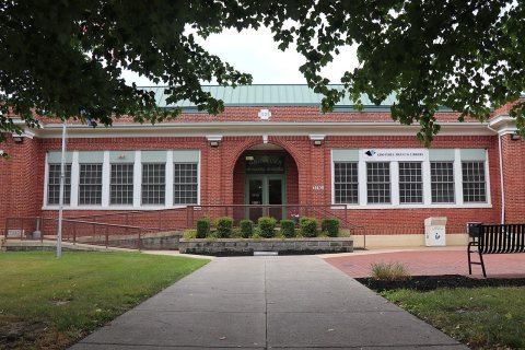 GrottoesTownHall2024summer