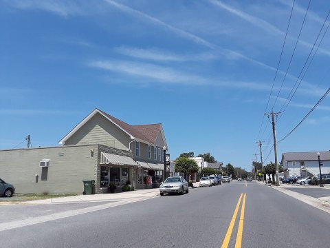 Commercial area, central