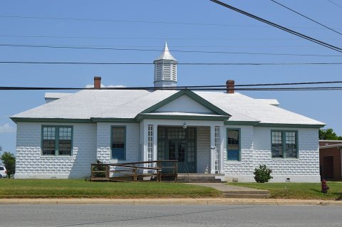 Main and Menokin school in