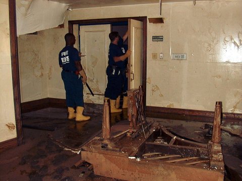 FEMA - 158 - Photograph by Liz Roll taken on 09-24-1999 in Virginia