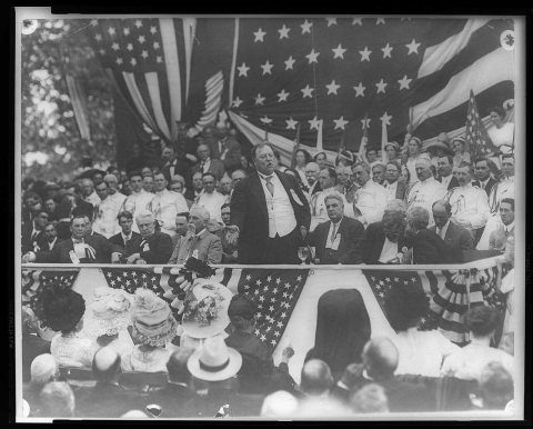 President Taft speaking at Manassas Court House-Governor William H. Mann to Taft's right