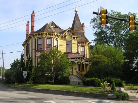 Smithfield mansion on main