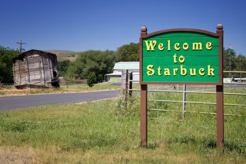 2009-05-30, Starbuck, Washington, welcome sign