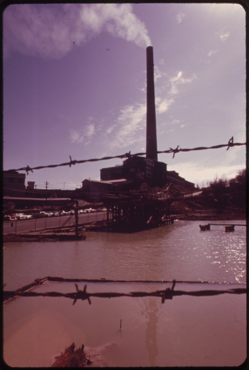 TACOMA SMELTER IN RUSTON IS AN AIR POLLUTING FACTOR