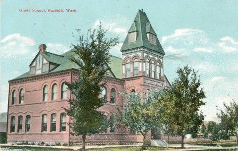Garfield grade school, Garfield, Washington, circa 1910 - DPLA - 299e4646e233bdbf233c2db31a2a035e