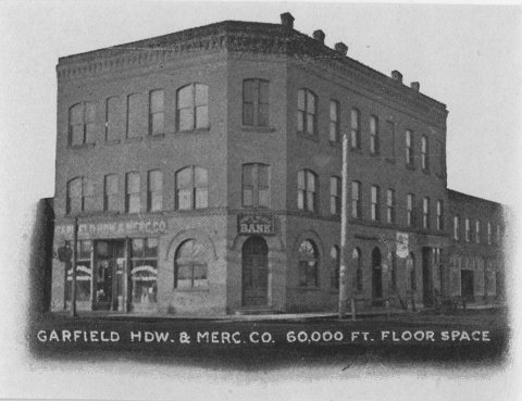 Garfield Hardware & Mercantile Company, Garfield, Washington, 1906 - DPLA - 544bc6c606f0f5778347d21092c325bf