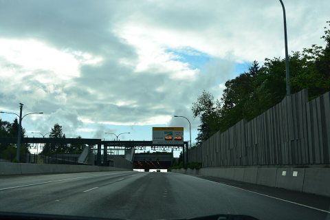 Bellevue, Washington - toll sign, heading west on Washington State Route 520 at Evergreen Point