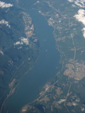 Columbia River at Washington-Oregon Border