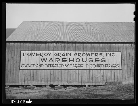 Sign on wheat sack warehouse. Pomeroy, Washington