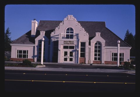 Interwest Savings Bank, Front Street