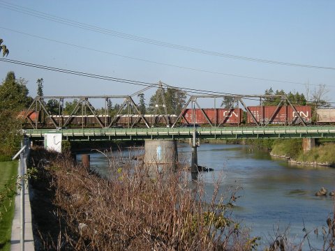 Ferndale, WA - rail bridge over the Nooksack 01