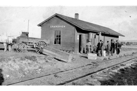 Northern Pacific Railway depot, Grandview, Washington, ca. 1909