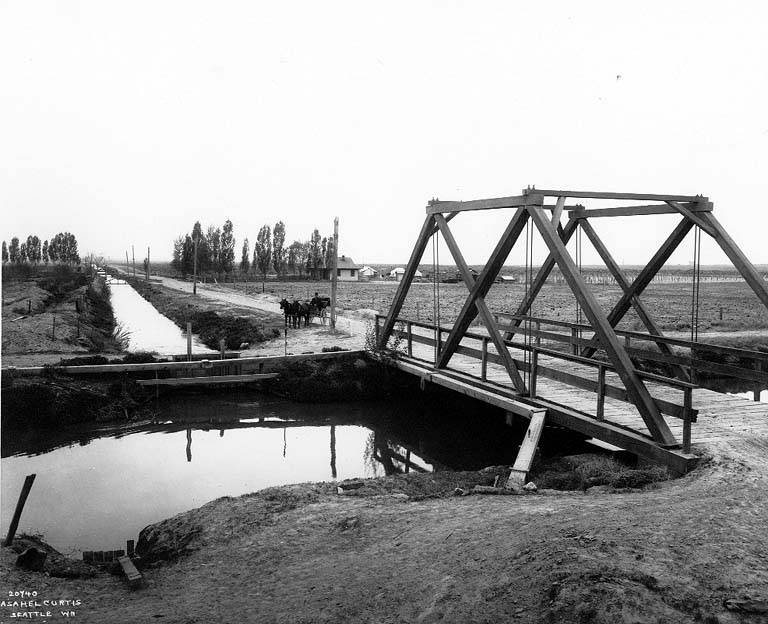 Intake for irrigation water, Grandview Lateral Canal