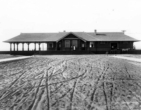 Railroad station at Grandview for the Oregon-Washington Railroad and Navigation Co