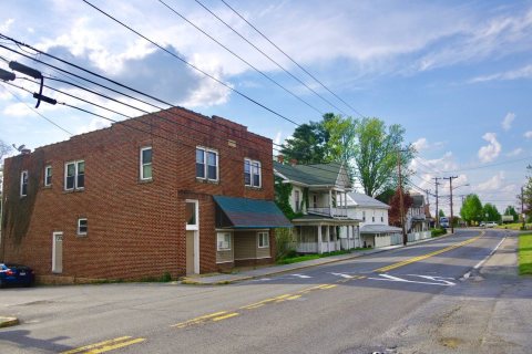 Athens-State-Street-buildings-wv