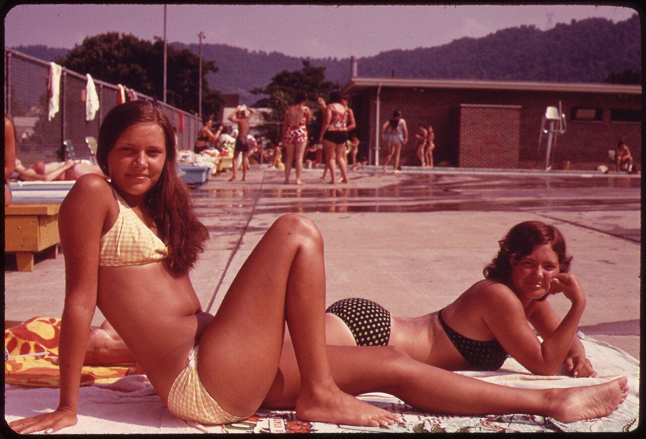 GLASGOW SWIMMING POOL IS THE ONLY ONE BETWEEN CHARLESTON AND MONTGOMERY