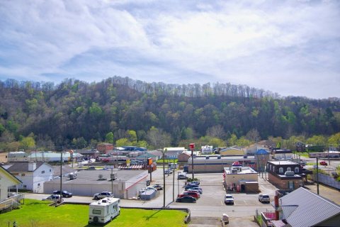 Danville-from-4th-wv